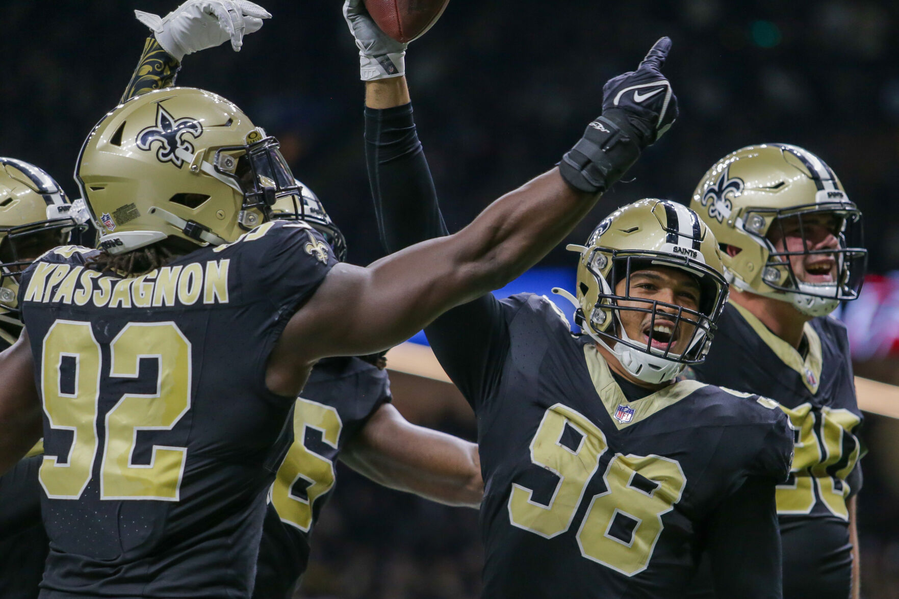 NO.saintsfalcons.010824.8157.jpg
